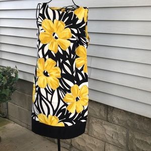 Dress ,sleeveless.. black-yellow-White